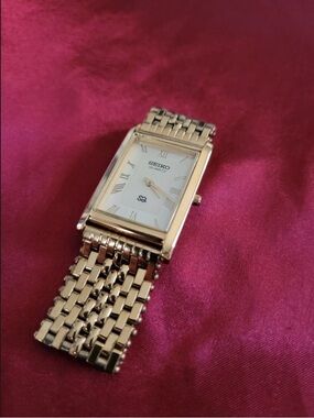 Seiko Gold Rectangular Dial Men's Dress Watch with Silver-White Face